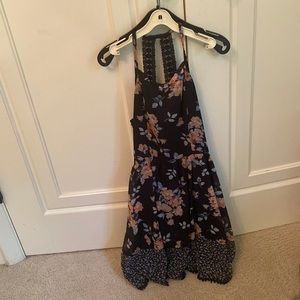 Prettiest flower dress from Abercrombie kids! Size 11/12.